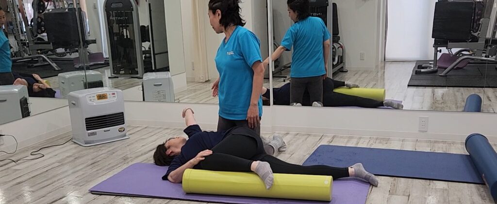 筋膜リリース　ストレッチ　フォームローラー