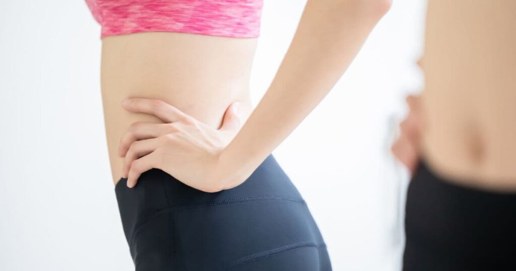 女性 ウエストライン くびれ